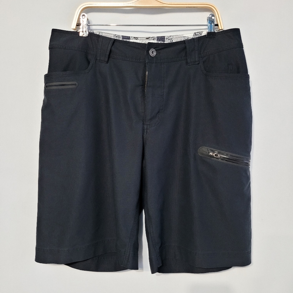 Lululemon Athletica Cargo Shorts Black Men's Size 38